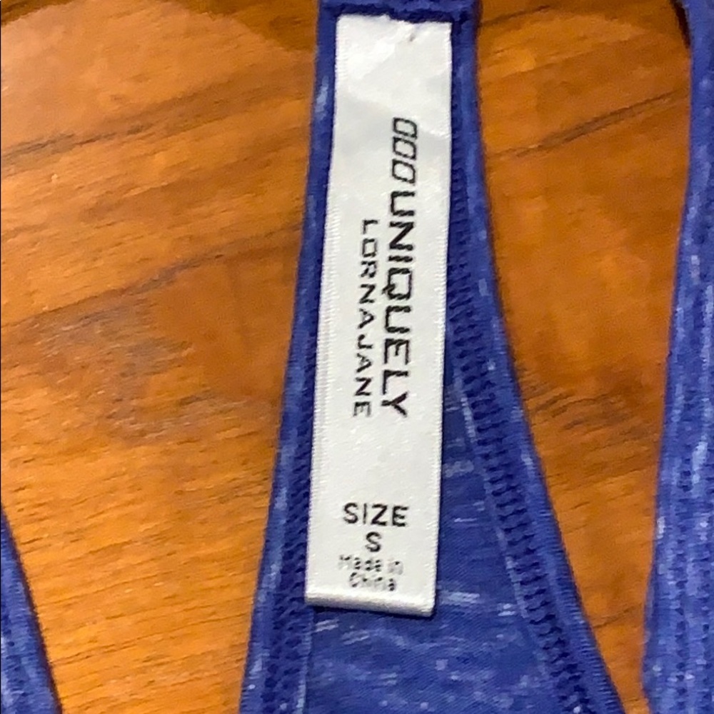 Lorna Jane Razor Back Tank - Picture 2 of 4